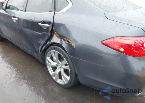 2011 Infiniti M37 z USA, uszkodzony, nr VIN JN1BY1AP9BM324386